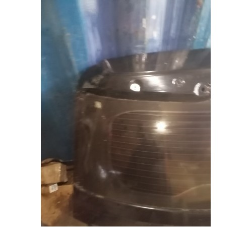 Крышка багажника со стеклом