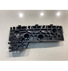 Кронштейн переднего бампера (левый)