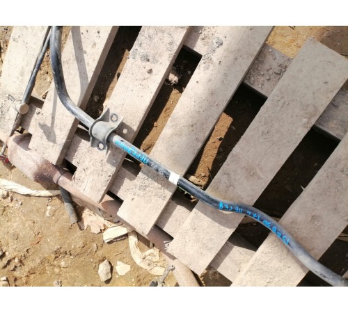 Стабилизатор передний