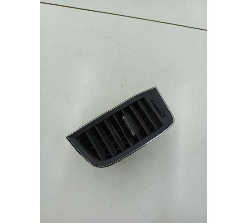 Воздушный дефлектор передний левый