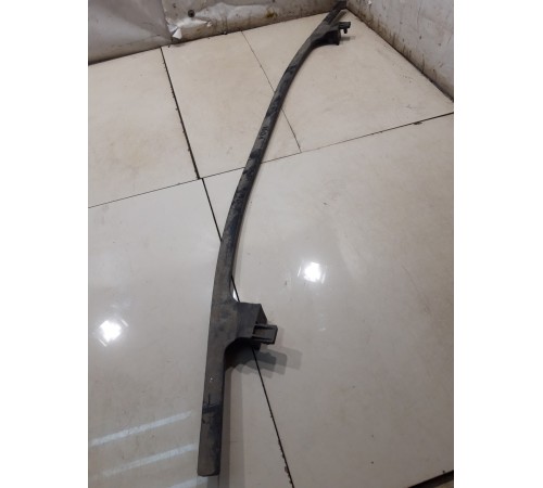 Усилитель переднего бампера нижний