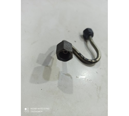 Трубка топливная