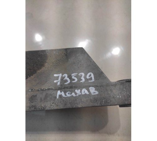 Кронштейн генератора