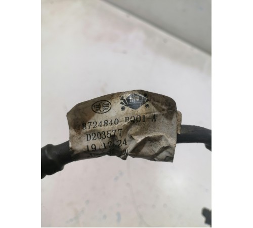 Клемма аккумулятора плюс