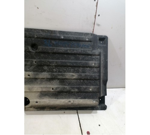 Защита антигравийная задняя левая