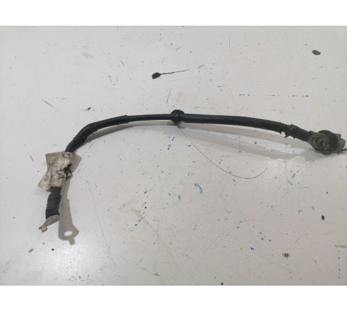 Клемма аккумулятора плюс