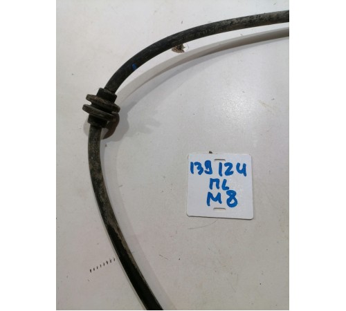 Тормозной шланг передний левый