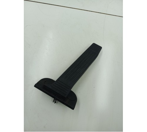 Педаль акселератора