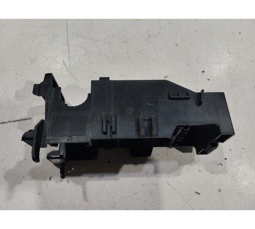 Кронштейн(крепление) электропроводки салона