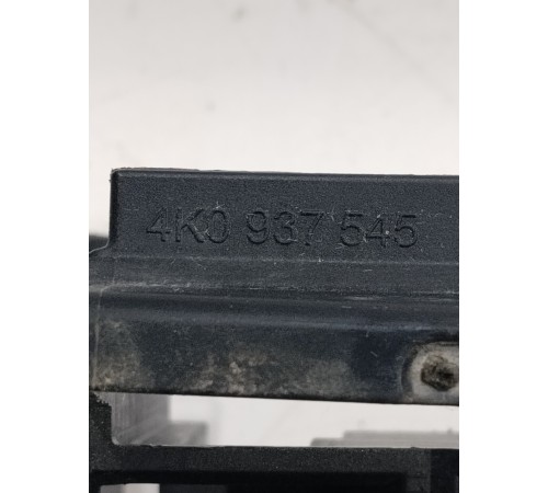 Кронштейн(крепление) электропроводки салона