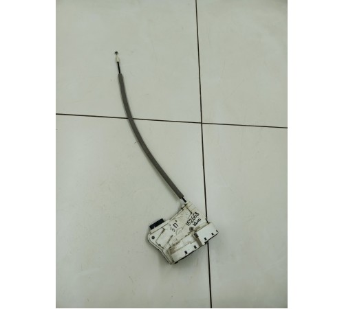 Замок двери задний правый