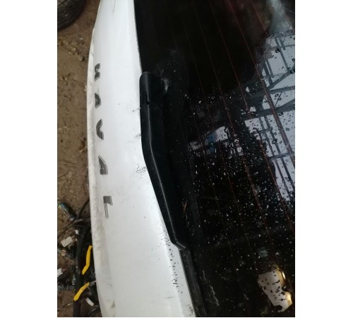 Крышка багажника (пятая дверь)