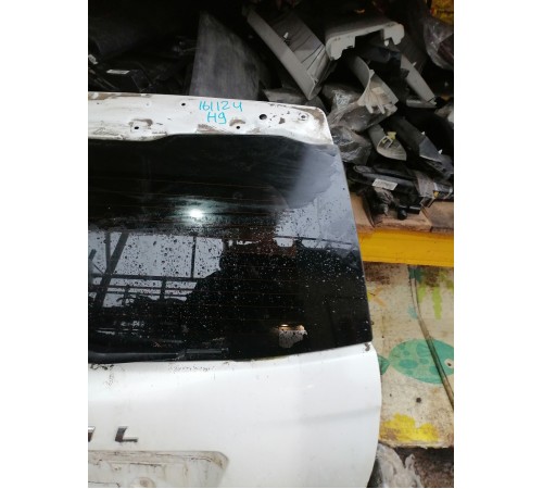 Крышка багажника (пятая дверь)