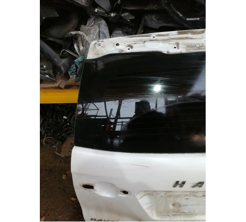 Крышка багажника (пятая дверь)