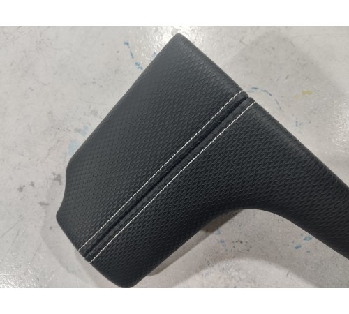 Накладка торпедо левая