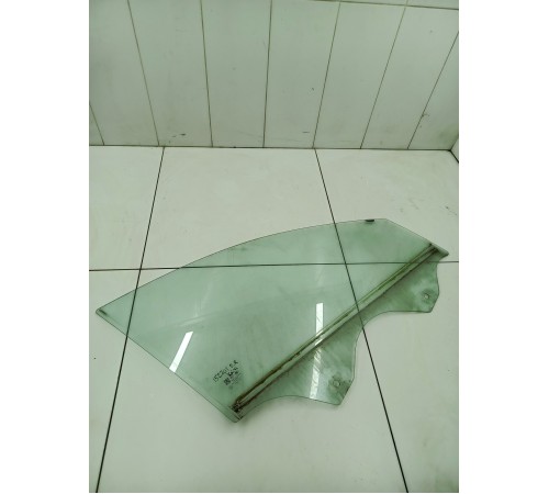 Стекло двери переднее правое
