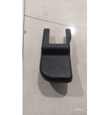 Крышка крепления сиденья передняя правая