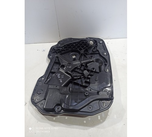 Обшивка (пластик) двери передняя левая