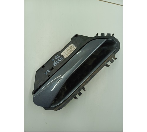 Ручка двери передняя правая внешняя