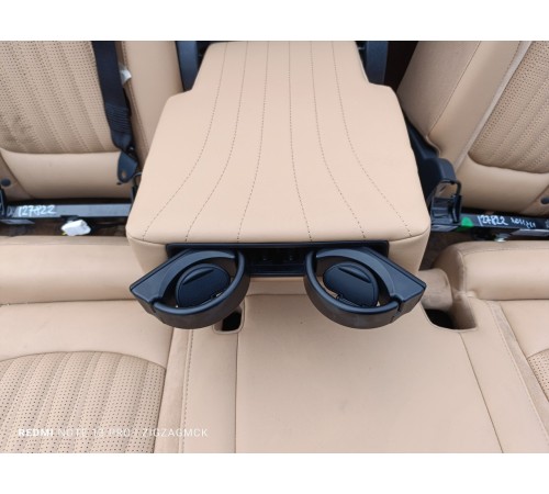 Задний ряд сидений