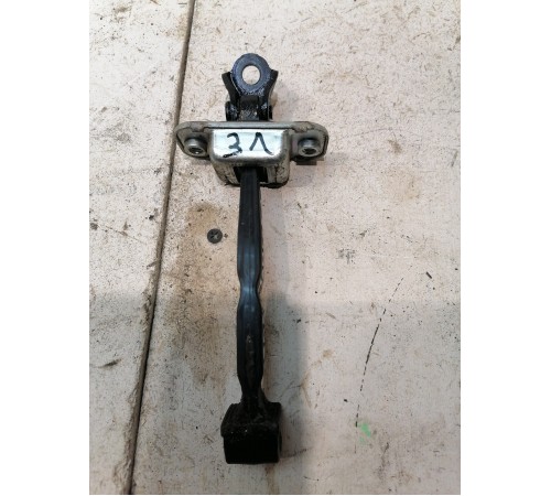 Ограничитель двери задний левый