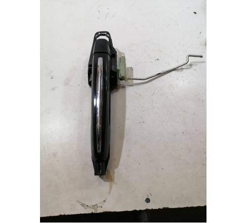 Ручка двери передняя правая внешняя