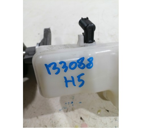 Тормозной цилиндр главный с бочком