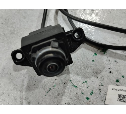 Камера переднего вида