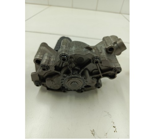 Насос масляный