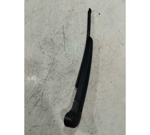 Поводок крышки багажника