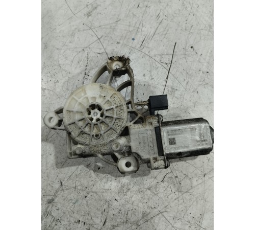 Моторчик стеклоподъемника передний правый