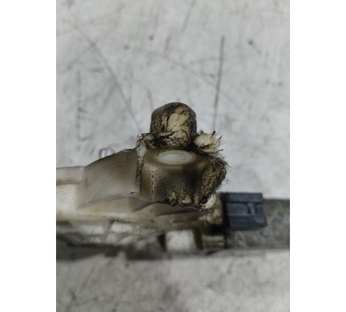 Моторчик стеклоподъемника передний правый