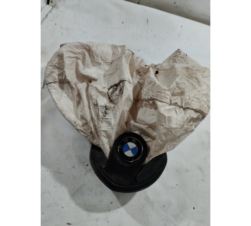 Подушка безопасности водителя