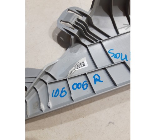 Обшивка стойки лобового стекла(правая)