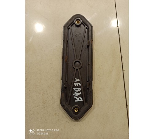 Накладка(уплотнитель)левая