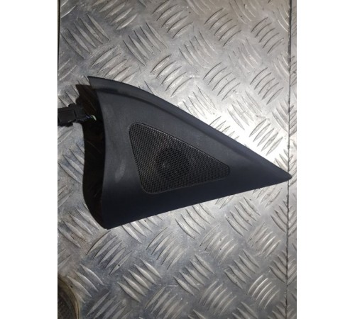 Накладка в салоне перед. прав.