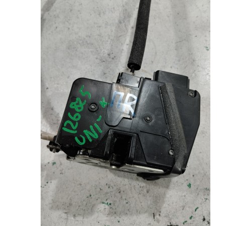 Замок двери передний правый