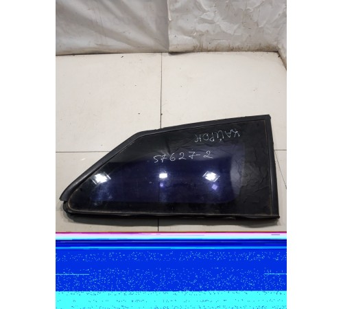 Стекло кузовное заднее правое глухое