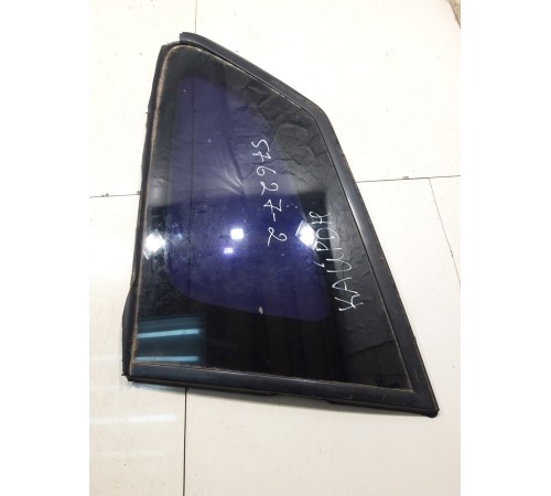 Стекло кузовное заднее правое глухое