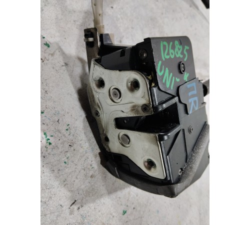 Замок двери передний правый