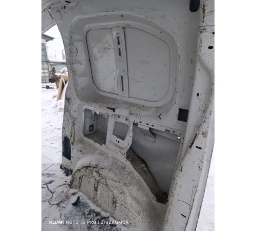 Крыло заднее правое