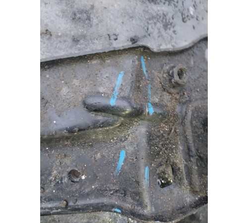 Усилитель переднего бампера