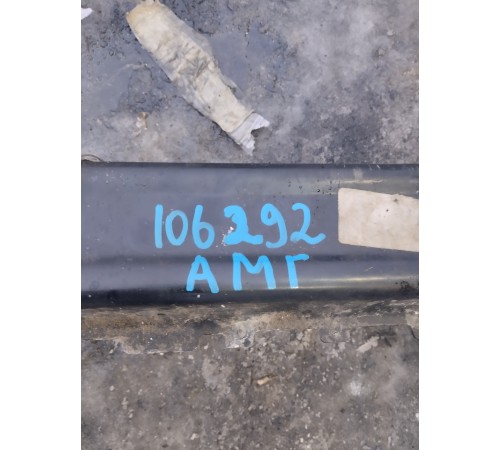 Усилитель переднего бампера