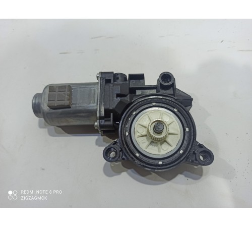 Моторчик стеклоподъёмника передний правый