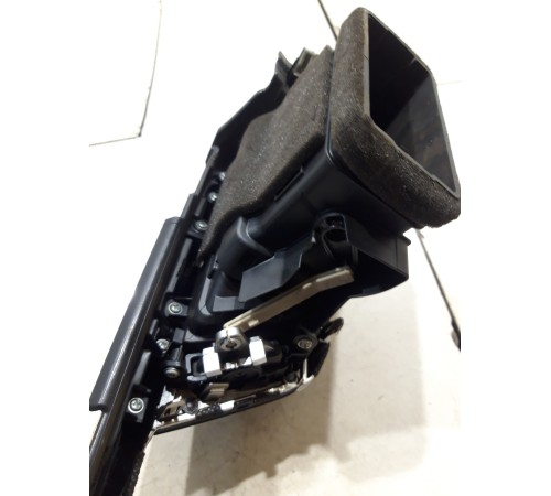 Воздушный дефлектор правый