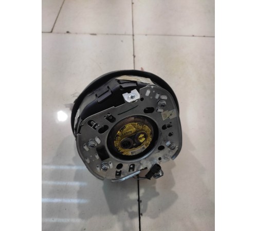 Подушка безопасности водителя