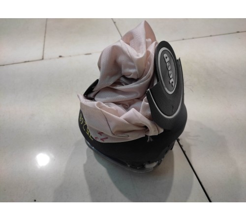 Подушка безопасности водителя