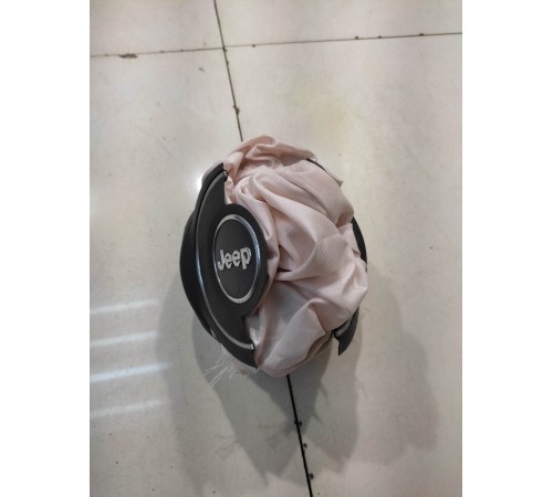 Подушка безопасности водителя