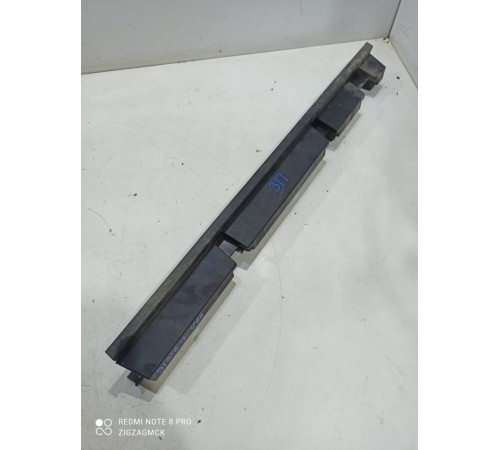 Кронштейн порога (задний, правый)