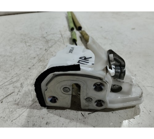 Замок двери передний правый